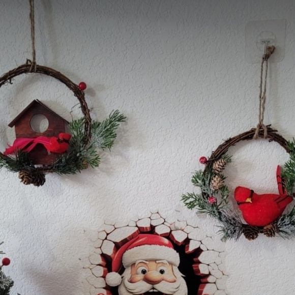 2pcs Christmas Wreath with Cardinal, 9-inch Cardinal Holiday Wreath - Picture 3 of 6